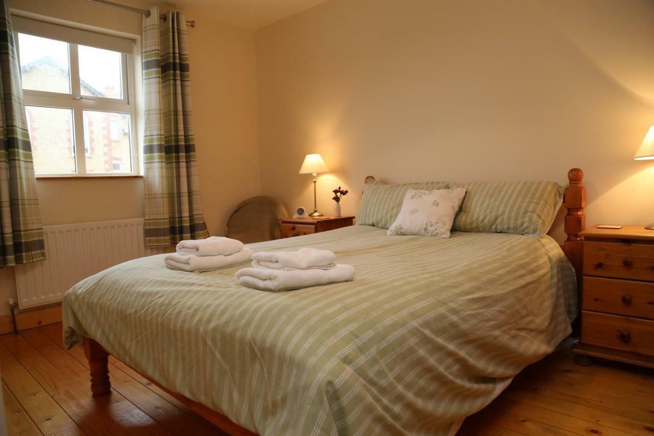 Villa Sunny Seaside Getaway Portstewart Exterior foto